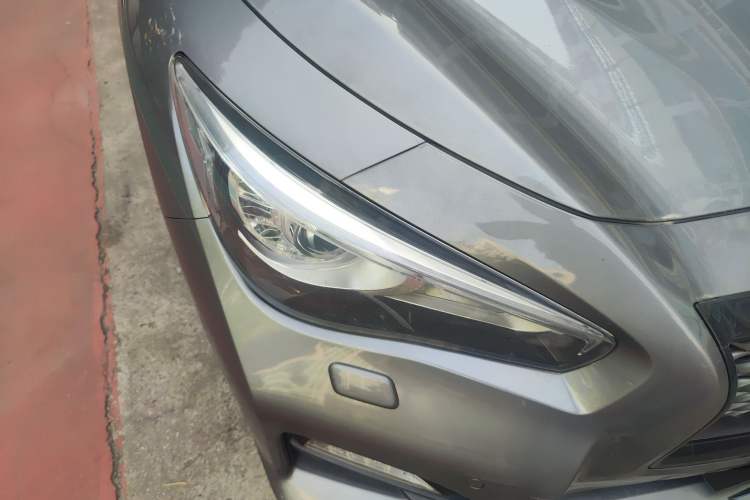 Used Infiniti Q50 2014 3.7L Luxury Sport Edition Right Front Headlight