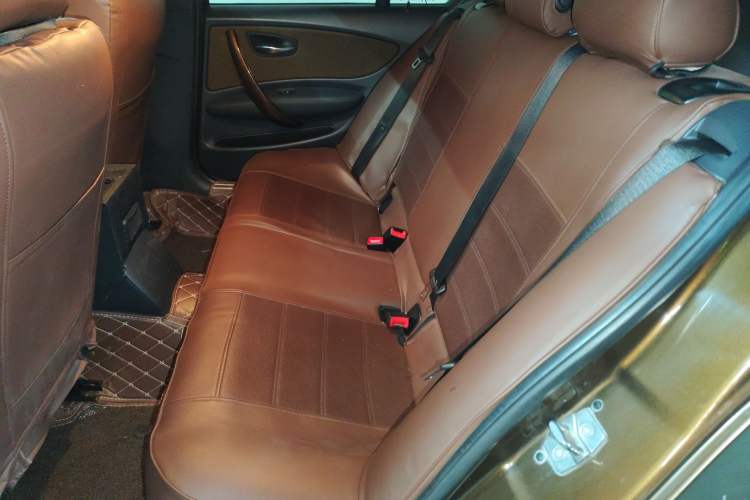 Used BMW 1 Series 2010 120i Chocolate Limited Edition