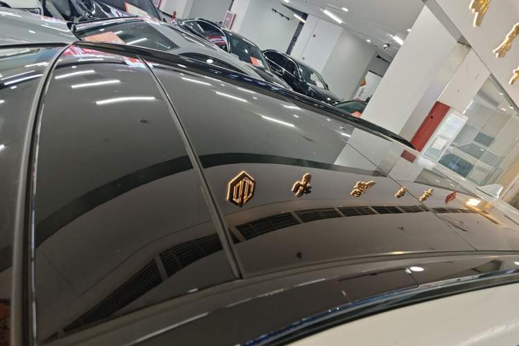 Used Toyota RAV4 2023 2.0L CVT Two-Wheel Drive 20th Anniversary Platinum Edition