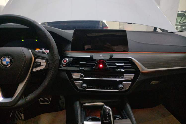 Used BMW 5 Series 2019 530Li Leading Model Luxury Package
