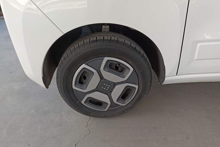 Used Dongfeng Fengon MINIEV 2022 Candy Edition Lightly Sweeted Left Front Wheel Hub