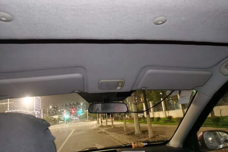 Used BAIC Weiwang M20 2014 1.5L Luxury Version BJ415B Headliner