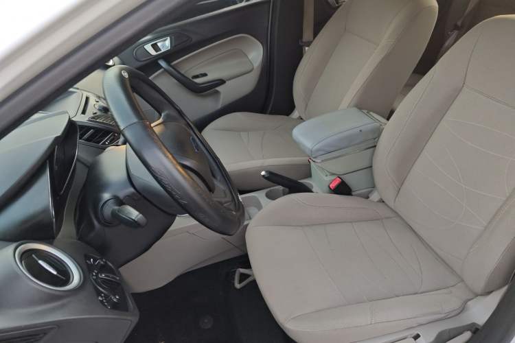 Used Ford Fiesta 2013 Sedan 1.5L Automatic Fashion Edition