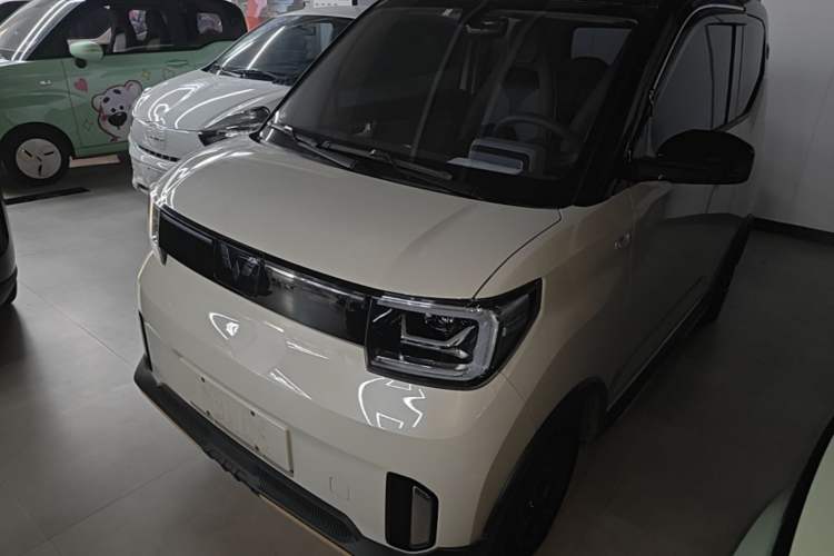 Used Wuling Hongguang MINIEV 2022 GAMEBOY 200km Gaming Edition with Lithium Iron Phosphate