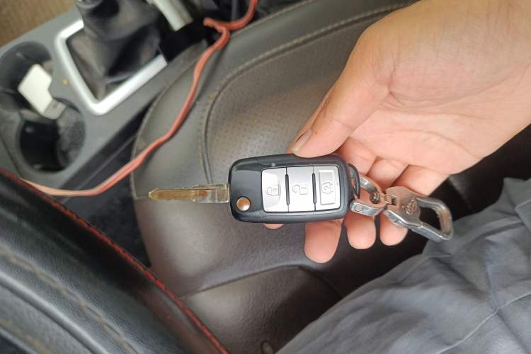 Used Dongfeng Fengon 330 2019 1.5L 330S Manual Comfort Version China VI Standard