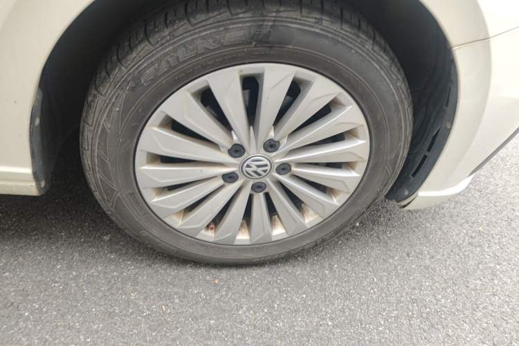 Used Volkswagen Lavida 2019 1.5L Automatic Comfort Edition China VI Standard