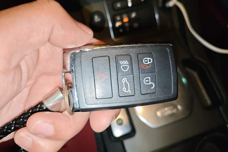 Used Land Rover Discovery 2015 3.0 SC V6 HSE