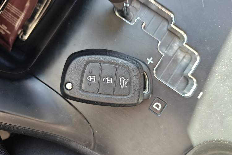 Used Hyundai ix35 2013 2.0L Automatic 2WD Comfort GL China IV Standard
