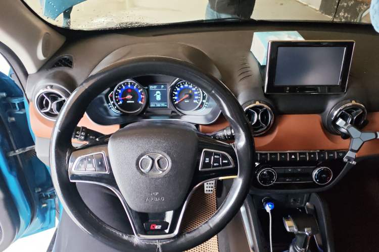 Used BAIC Senova X35 2016 1.5L Automatic Luxury Edition Instrument Cluster