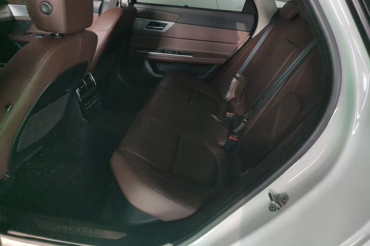 Used Jaguar XFL 2018 XFL 2.0T 250 PS Luxury Edition
