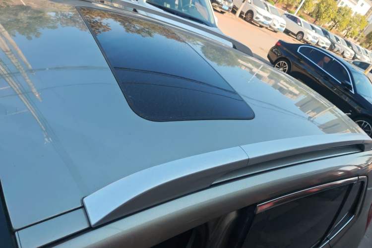 Used Peugeot 3008 2015 2.0L Automatic Classic Edition