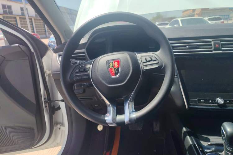 Used Roewe i5 2020 1.5L Automatic 4G Connect Luxury Flagship Edition