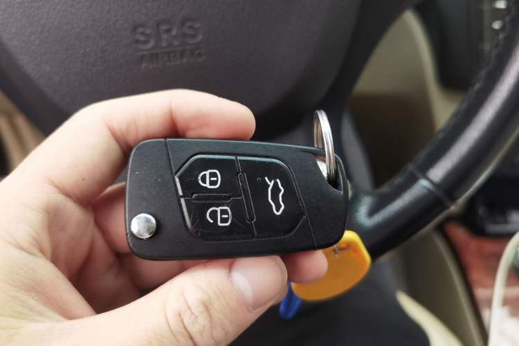 Used GAC Trumpchi GA5 2012 1.8L Automatic Luxury Model
