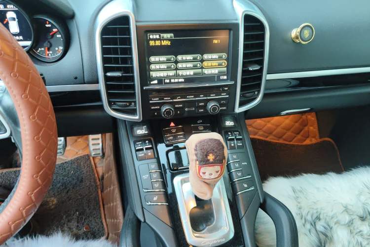 Used Porsche Cayenne 2015 Cayenne 3.0T Audio And AC Panel