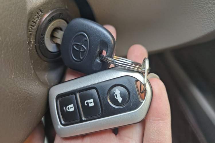 Used Toyota Camry 2012 200G Classic Luxury Edition