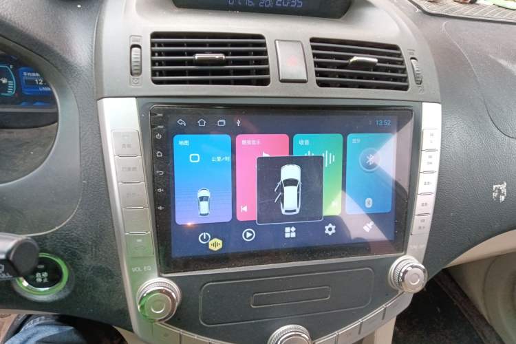 Used BYD S6 2012 2.4L Automatic Luxury Edition Audio And AC Panel