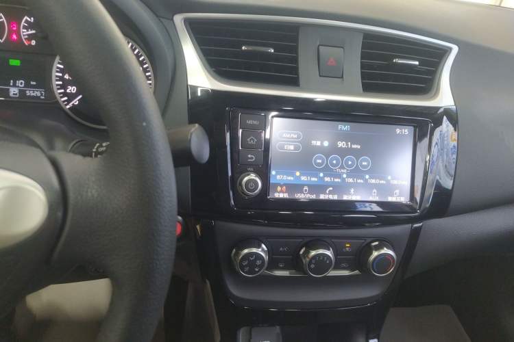 Used Nissan Sylphy 2018 1.6XV CVT Deluxe Edition Audio And AC Panel