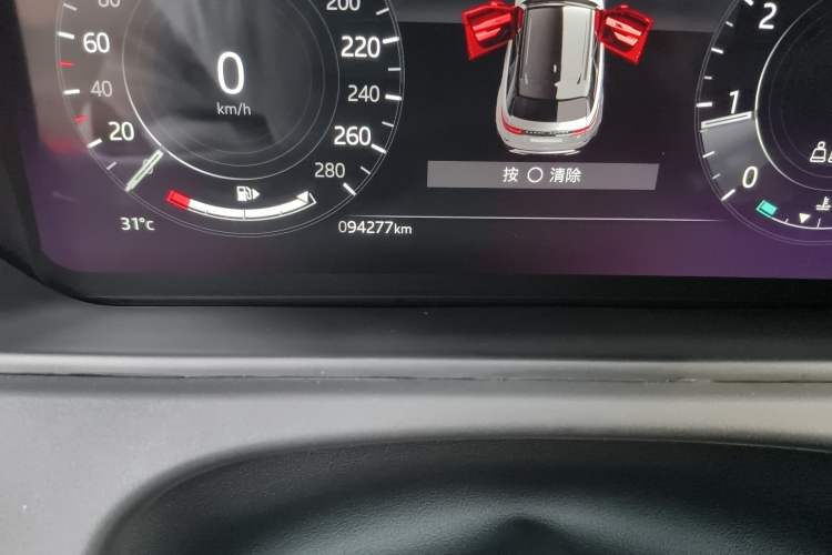 Used Land Rover Range Velar 2023 250 PS Odometer Close Up