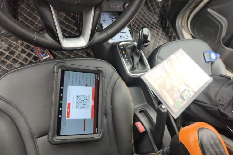 Used Dongfeng Aeolus AX4 2018 1.6L DCT Trendy & Stylish Model with Sunroof
