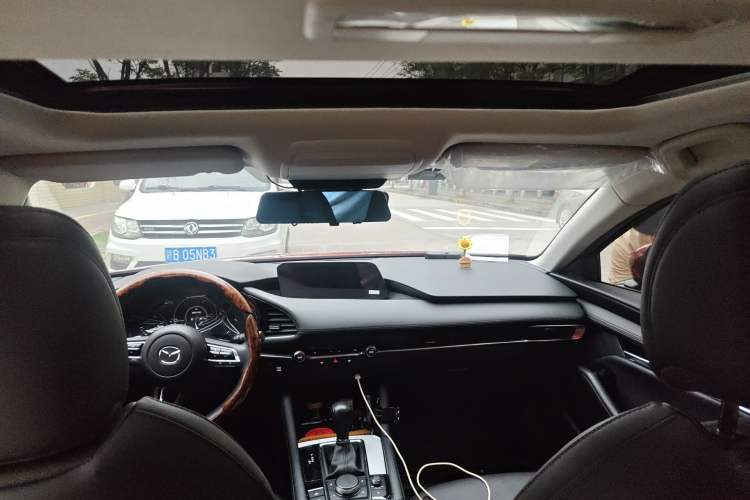 Used Mazda 3 Axela 2022 2.0L Automatic Zhiya Edition Headliner