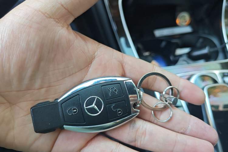 Used Mercedes-Benz GLC 2017 GLC 260 4MATIC Luxury Model