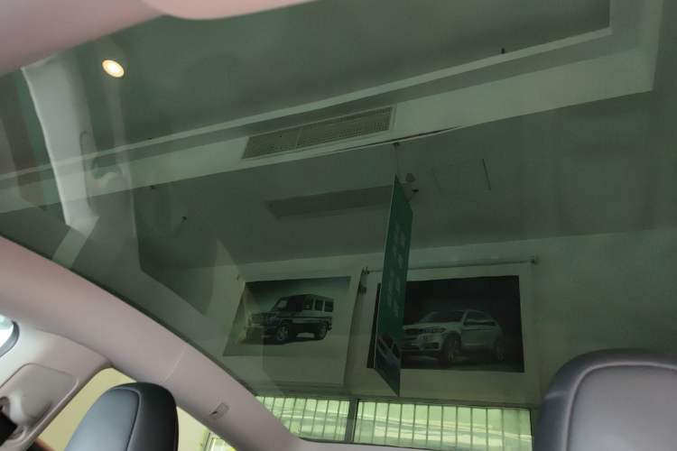 Used Tesla Model Y 2024 Rear-Wheel-Drive Version
