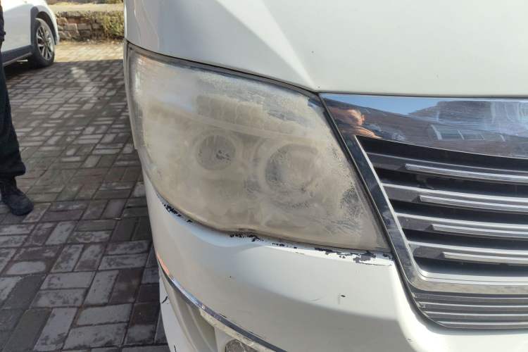 Used King Long Golden Way 2018 2.0L Van Series 4G20 Right Front Headlight