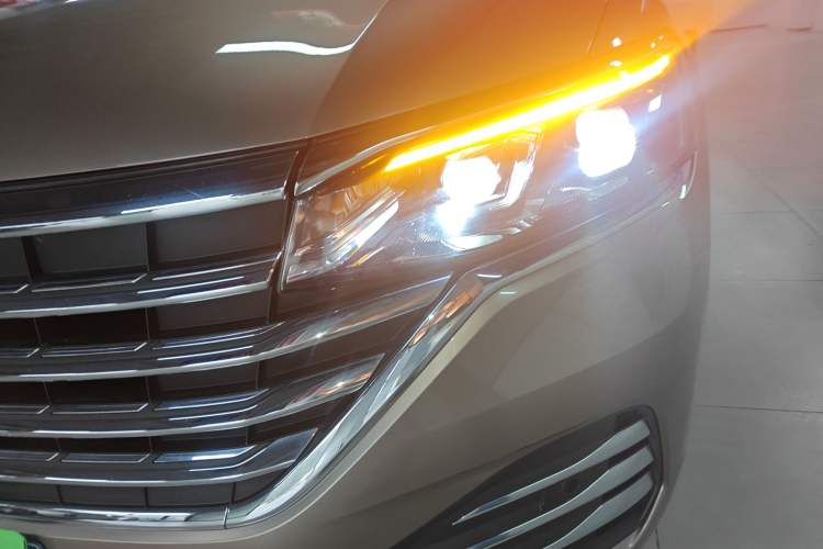 Used Volkswagen Viloran 2022 380TSI Prestige Edition