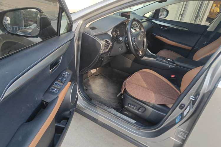 Used Lexus NX 2020 200 All-Wheel Drive Fēngshàng Version China VI Standard Driver Seat