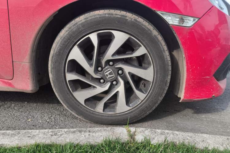 Used Honda Civic 2016 220TURBO CVT Luxury Edition