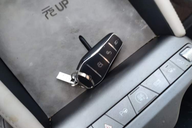 Used BYD Yuan UP 2025 Intelligent Driving Version 401 KM Dynamic Edition