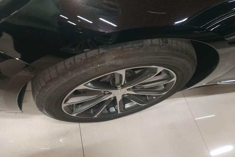 Used Buick LaCrosse 2020 652T Prestige Edition Left Front Wheel Hub