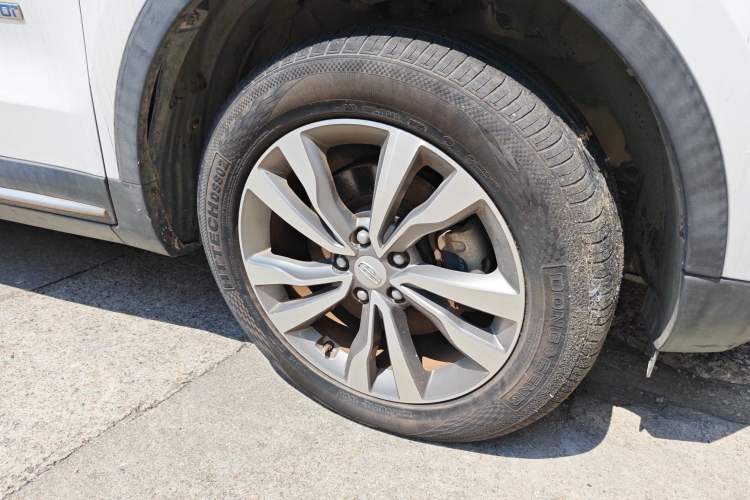 Used Geely Auto Emgrand X7 Sport 2016 1.8TD Automatic ZhiZun Version
