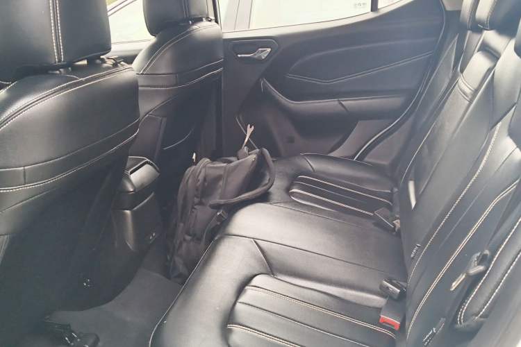 Used Soueast DX3 2019 1.5T CVT Luxury Version China VI Standard Left Rear Seat