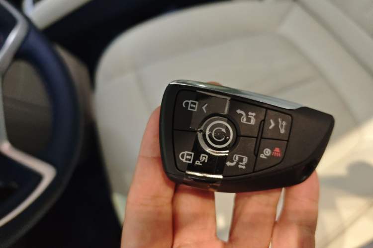 Used Buick GL8 New Energy 2024 Lu Zun Luxury Edition 7-Seater