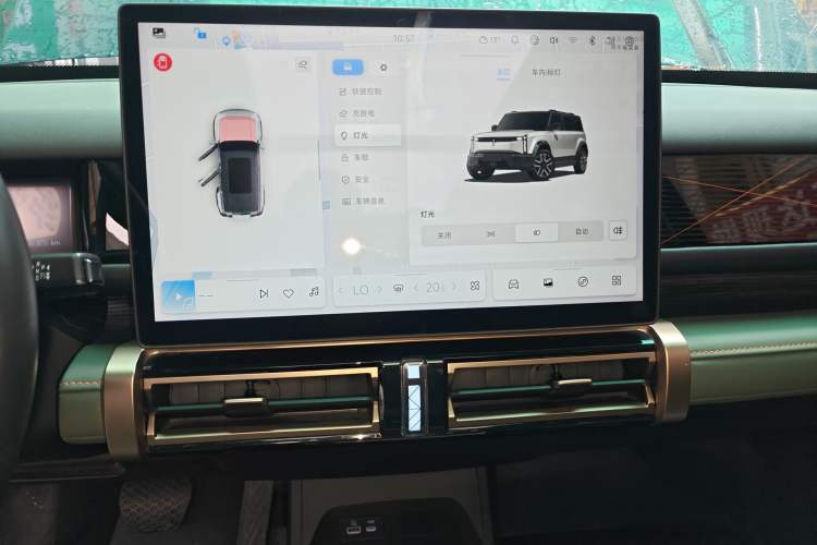 Used iCAR 03 2024 401km Two-Wheel Drive Standard Advanced Version Audio And AC Panel