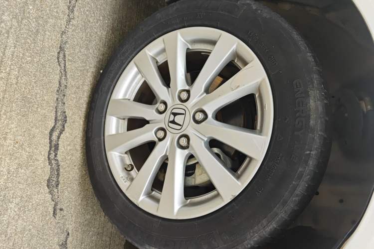 Used Honda Civic 2014 1.8L Automatic Classic Edition Right Front Wheel Hub