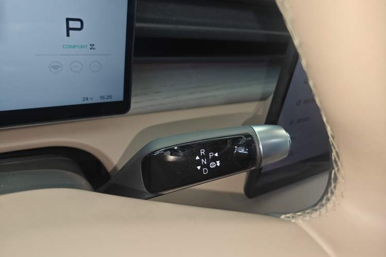 Used XPeng X9 2025 740 Ultra-Long Range Max