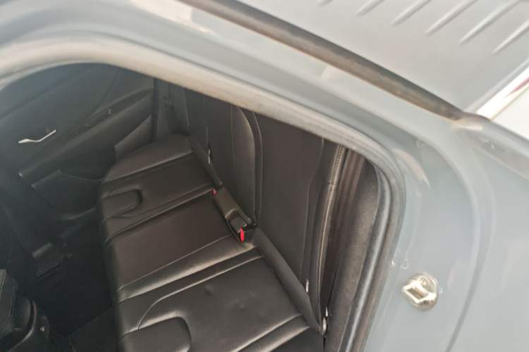 Used Hyundai Elantra 2021 1.5L CVT LUX Prestige Edition Left Rear Seat