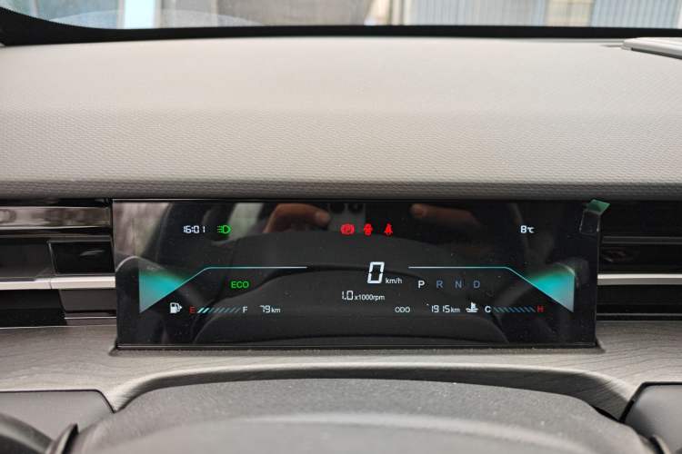 Used JETOUR Dashing 2025 1.5T DCT Luxury Edition
