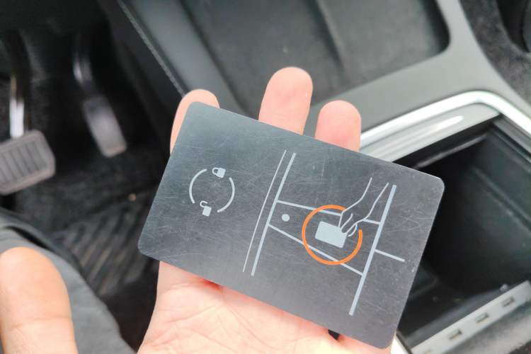 Used Tesla Model Y 2021 Long-Range All-Wheel-Drive Version