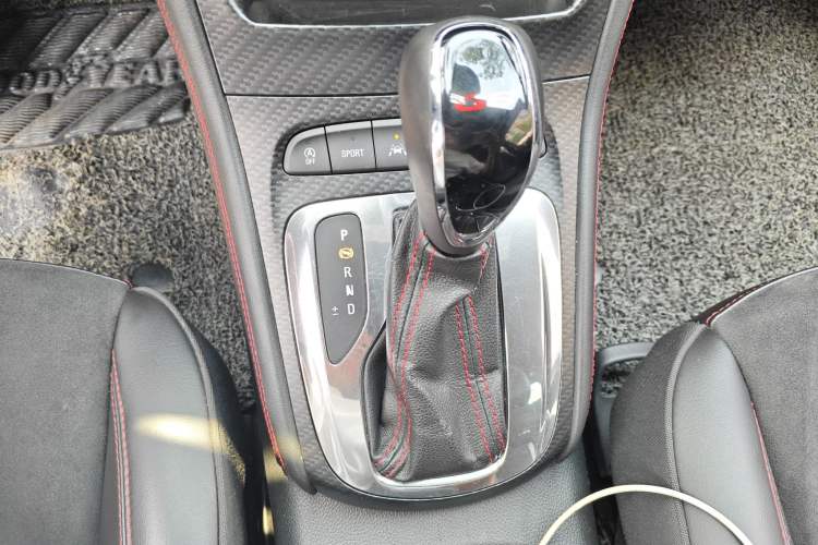 Used Buick Verano 2016 Hatchback GS 20T Dual-Clutch Passionate Sporty Model
