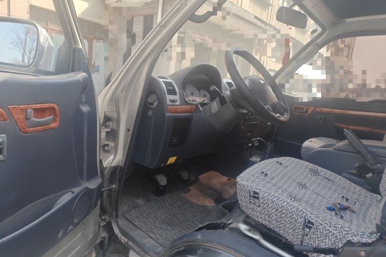 Used Golden Dragon Hiace 2019 2.0L Gasoline Long-Wheelbase High-Roof XC4G20 Driver Seat