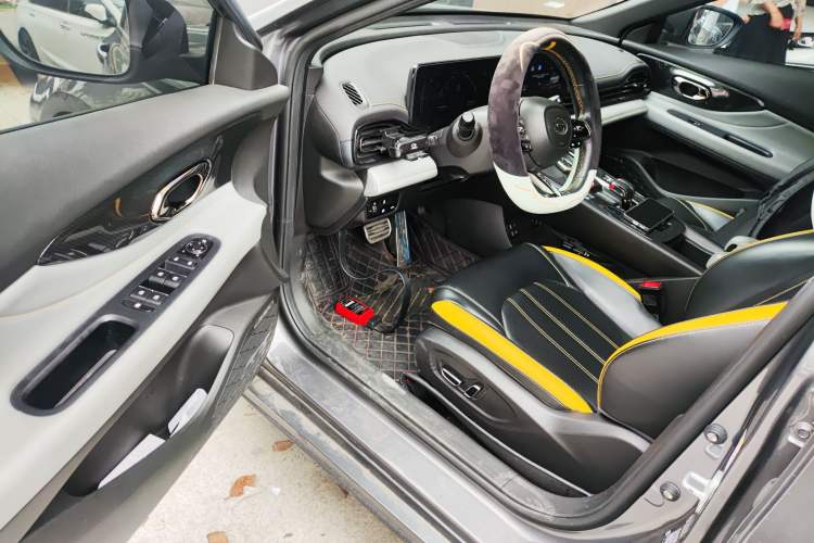 Used GAC Trumpchi EMPOW 2021 270T DCT J15 Version Driver Seat