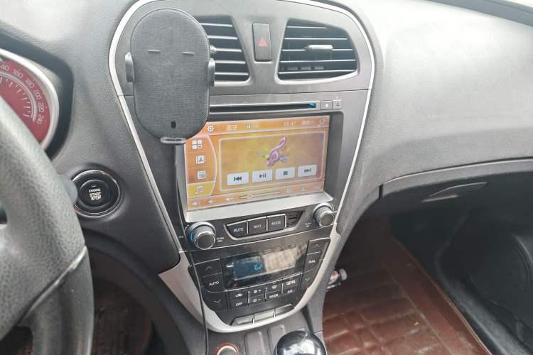 Used GAC Trumpchi GS5 2012 2.0L Automatic Two-Wheel Drive Anniversary Edition
