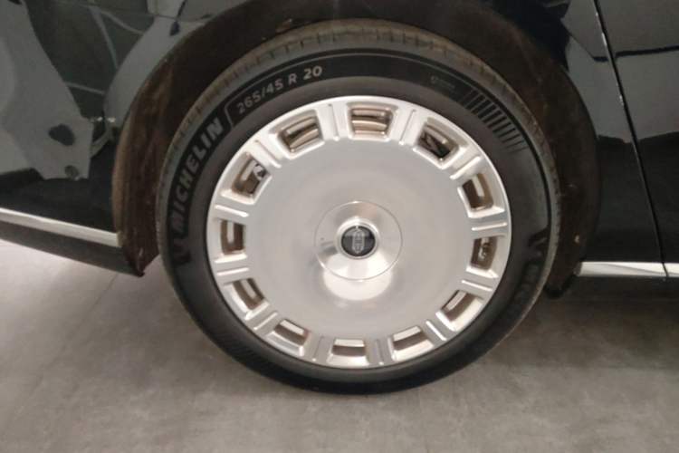 Used Hima S800 2025 Model, Range-Extended Starlight Premium Edition, 5 Seats