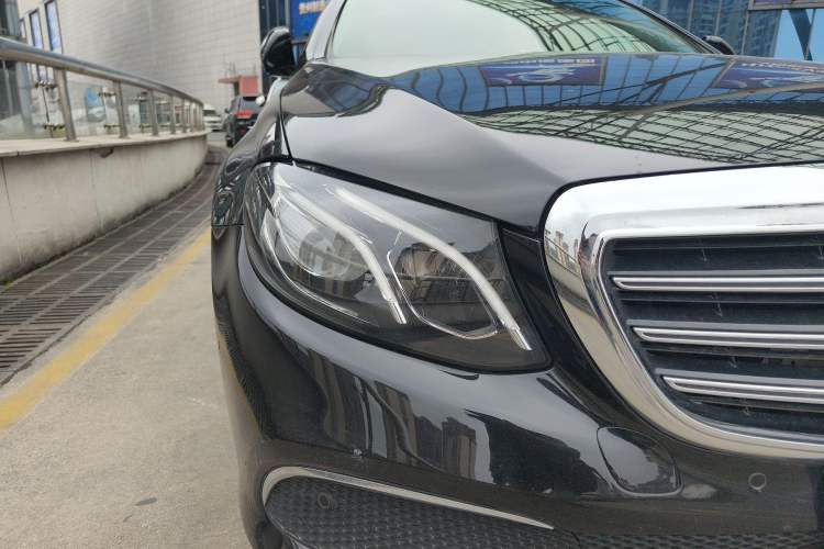 Used Mercedes-Benz E-Class 2019 Facelifted E 300 L Stylish Version
