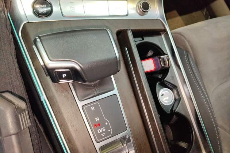 Used Audi A6L 2023 40 TFSI Luxury Dynamic Model
