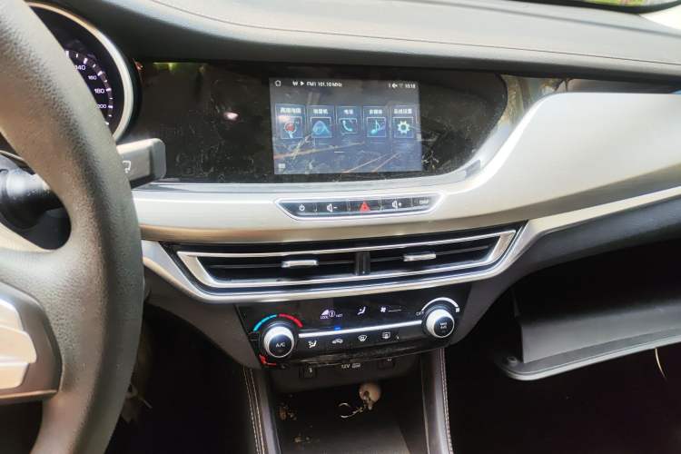 Used CHANGAN Eado 2019 1.6L GDI Manual Value Edition China VI Standard
