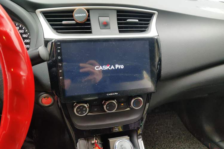 Used Nissan Sylphy 2018 1.6XV CVT Deluxe Edition Audio And AC Panel